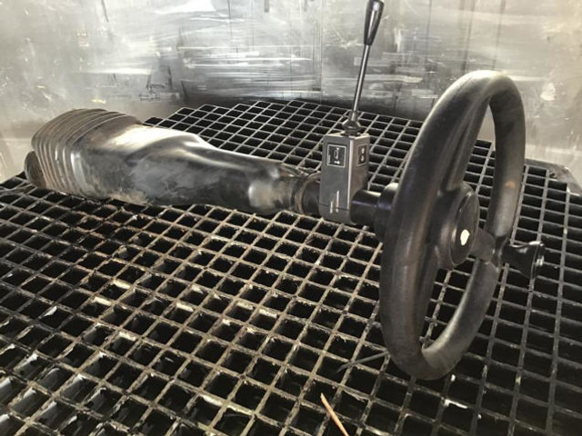 Liebherr Steering Column - Рулевая колонка: фото 1 Liebherr Steering Column - Рулевая колонка: фото 1