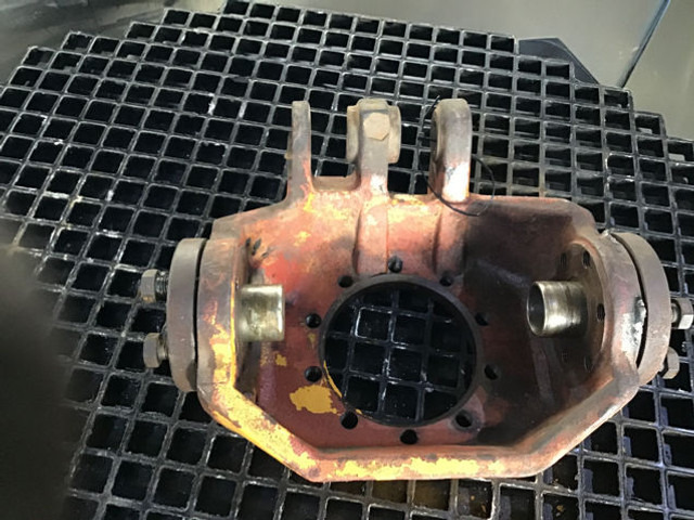 Liebherr Steering House Right - Поворотный кулак: фото 4 Liebherr Steering House Right - Поворотный кулак: фото 4