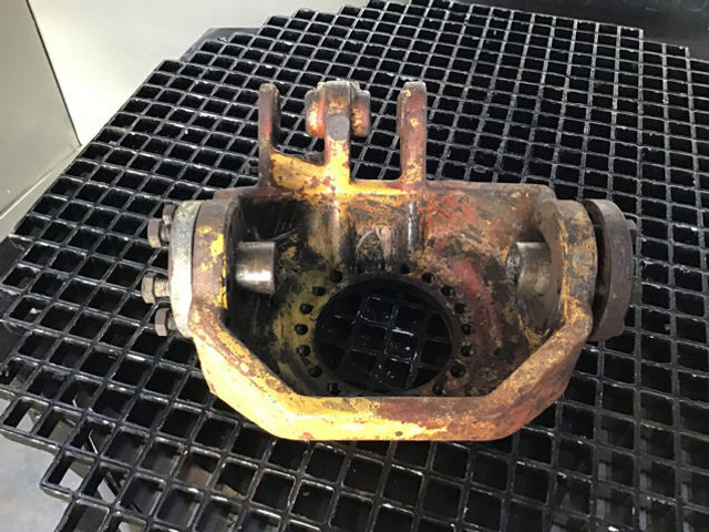 Liebherr Steering house left - Поворотный кулак: фото 2 Liebherr Steering house left - Поворотный кулак: фото 2