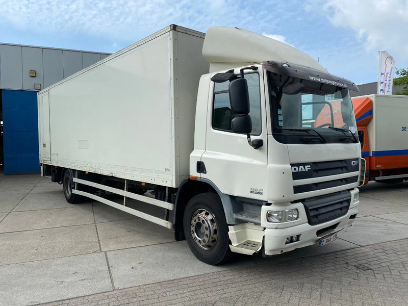 DAF CF 65.250 Closed Box / Euro 5 / Dhollandia - Грузовик с закрытым кузовом: фото 3 DAF CF 65.250 Closed Box / Euro 5 / Dhollandia - Грузовик с закрытым кузовом: фото 3
