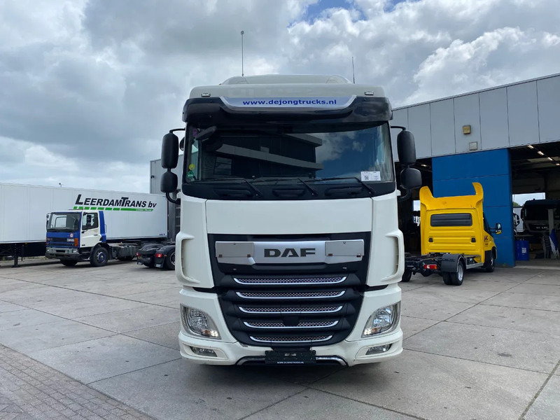 DAF XF 106.450 SC / Automatic / Euro 6 - Тягач: фото 2 DAF XF 106.450 SC / Automatic / Euro 6 - Тягач: фото 2