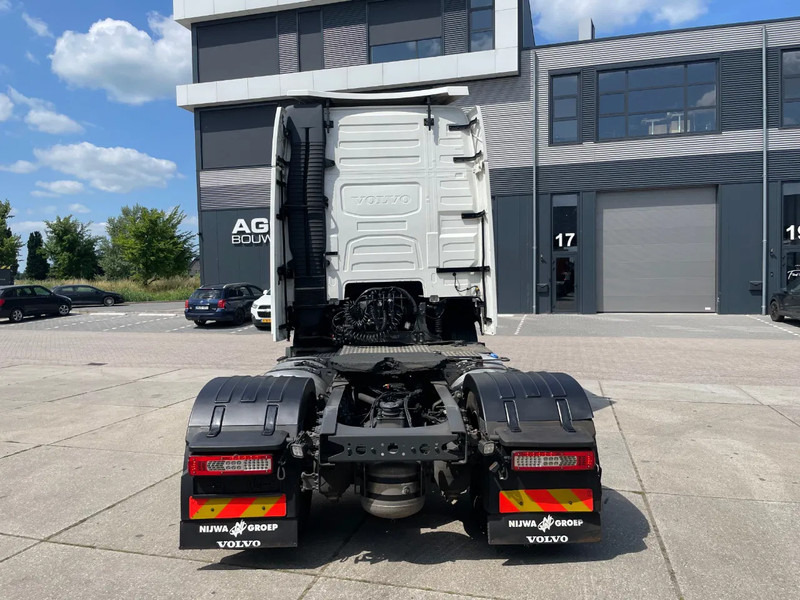 Volvo FH 13.500 Globetrotter XL / I-parkCool / 2x Tank - Тягач: фото 5 Volvo FH 13.500 Globetrotter XL / I-parkCool / 2x Tank - Тягач: фото 5