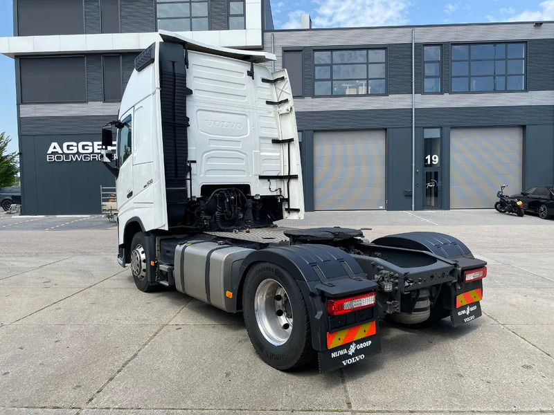 Volvo FH 13.500 Globetrotter XL / I-parkCool / Alcoa / 2x Tank - Тягач: фото 4 Volvo FH 13.500 Globetrotter XL / I-parkCool / Alcoa / 2x Tank - Тягач: фото 4