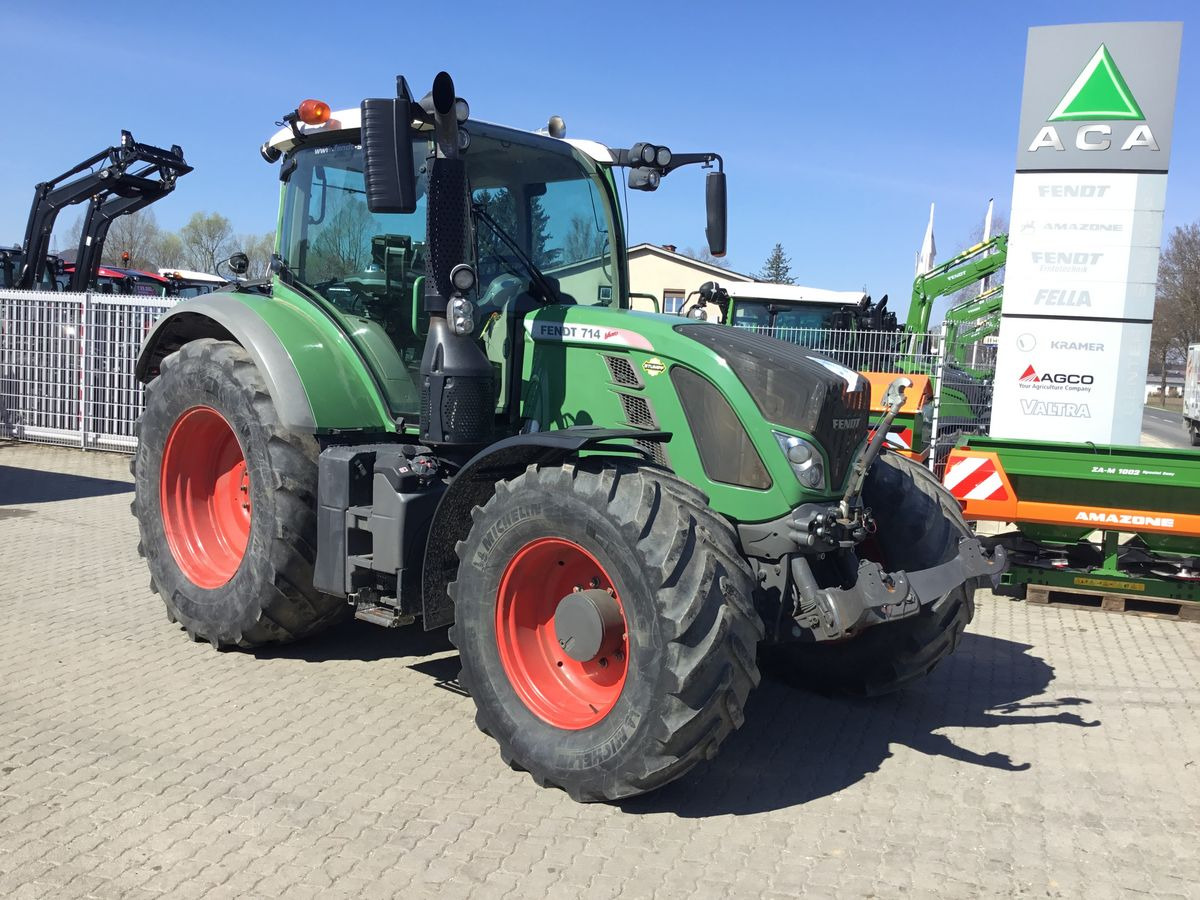 Fendt 714 Vo Vario - Трактор: фото 1 Fendt 714 Vo Vario - Трактор: фото 1