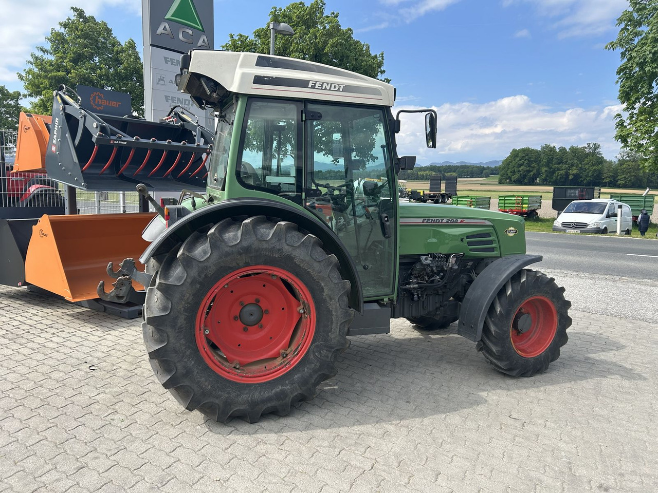 Fendt Farmer 208 PA - Трактор: фото 2 Fendt Farmer 208 PA - Трактор: фото 2