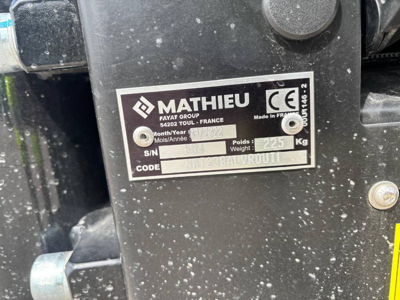 Mathieu MS-210 Azura Flex Street Sweeper - Подметально-уборочная машина: фото 5 Mathieu MS-210 Azura Flex Street Sweeper - Подметально-уборочная машина: фото 5