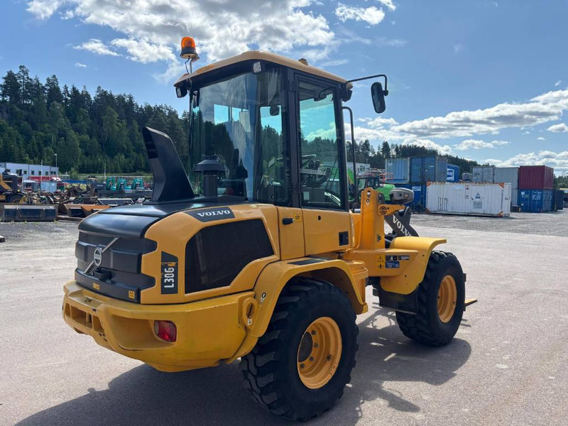 Volvo L 30 GS - Колёсный погрузчик: фото 3 Volvo L 30 GS - Колёсный погрузчик: фото 3