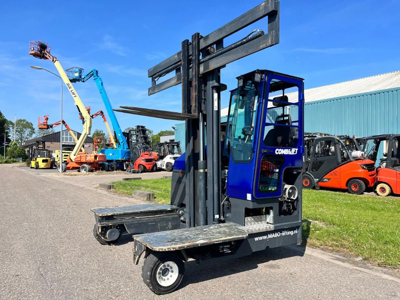 Combilift C4000 4 WAY FORKLIFT - Четырехсторонний погрузчик: фото 1 Combilift C4000 4 WAY FORKLIFT - Четырехсторонний погрузчик: фото 1