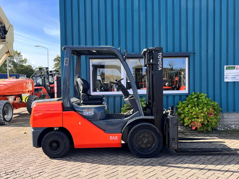 Toyota 52-8FDJF35 - Дизельный погрузчик: фото 1 Toyota 52-8FDJF35 - Дизельный погрузчик: фото 1