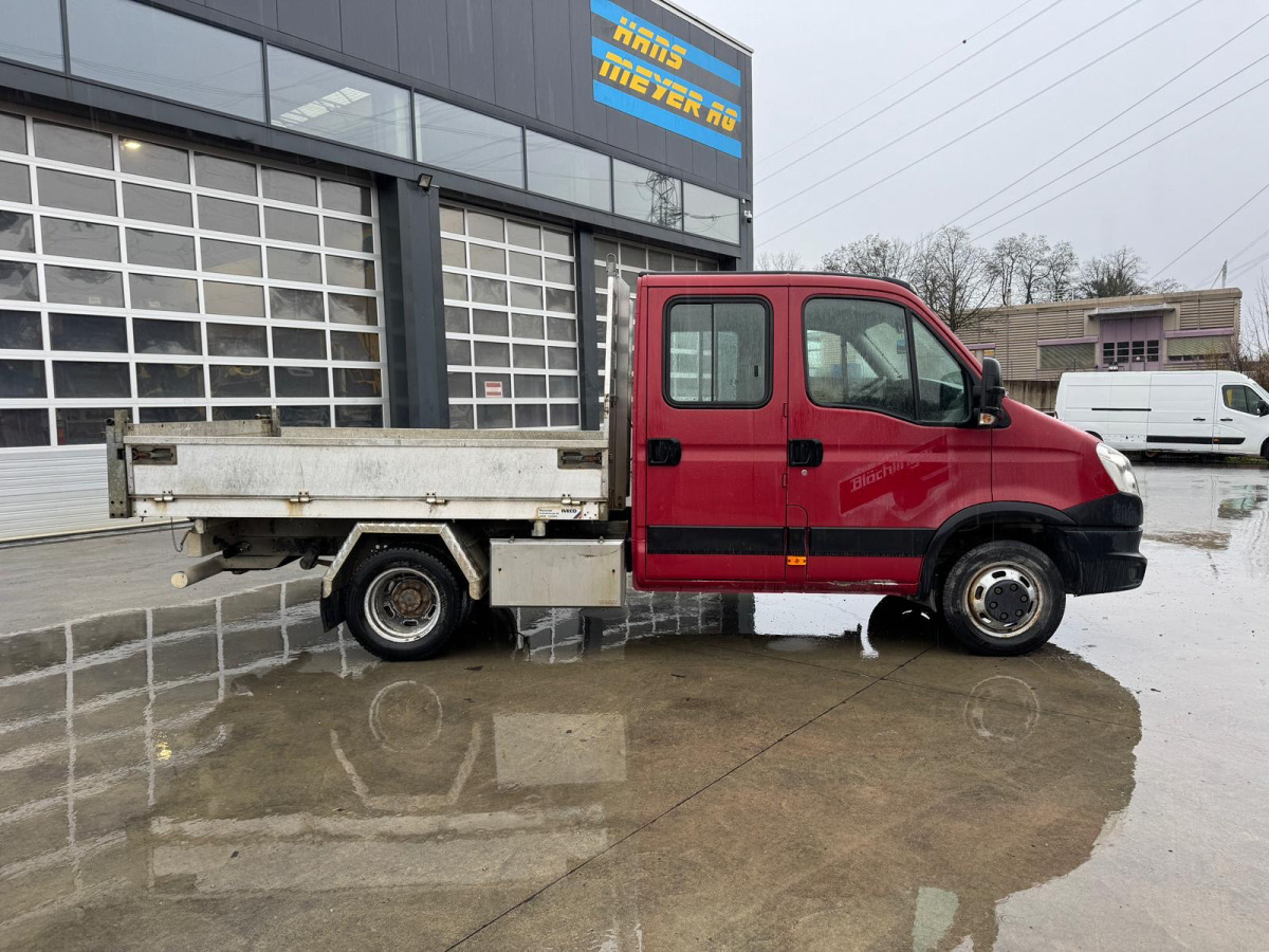 IVECO 35C15 Daily 4x2 - Малотоннажный самосвал, Грузопассажирский фургон: фото 4 IVECO 35C15 Daily 4x2 - Малотоннажный самосвал, Грузопассажирский фургон: фото 4