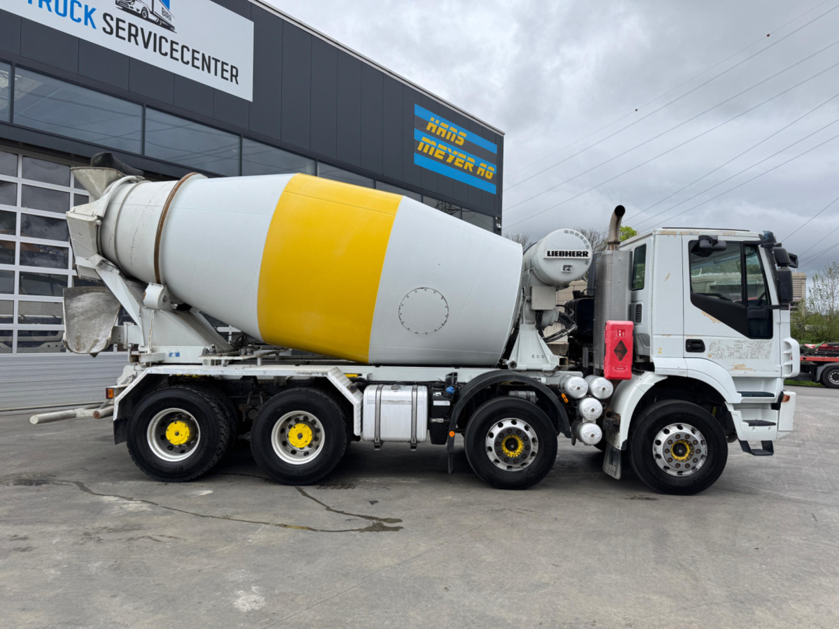 IVECO Trakker 450 8x4 (Liebherr 9m3 2018) - Автобетоносмеситель: фото 4 IVECO Trakker 450 8x4 (Liebherr 9m3 2018) - Автобетоносмеситель: фото 4