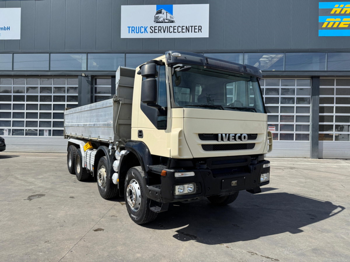 IVECO Trakker 450 8x4 - Самосвал: фото 4 IVECO Trakker 450 8x4 - Самосвал: фото 4
