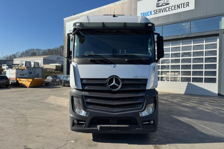 Mercedes-Benz Actros 2545 6x2 - Тентованный грузовик: фото 2 Mercedes-Benz Actros 2545 6x2 - Тентованный грузовик: фото 2
