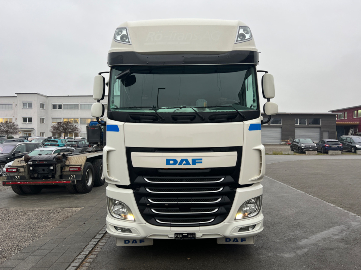 DAF XF460 SUPERSPACE - Тягач: фото 2 DAF XF460 SUPERSPACE - Тягач: фото 2