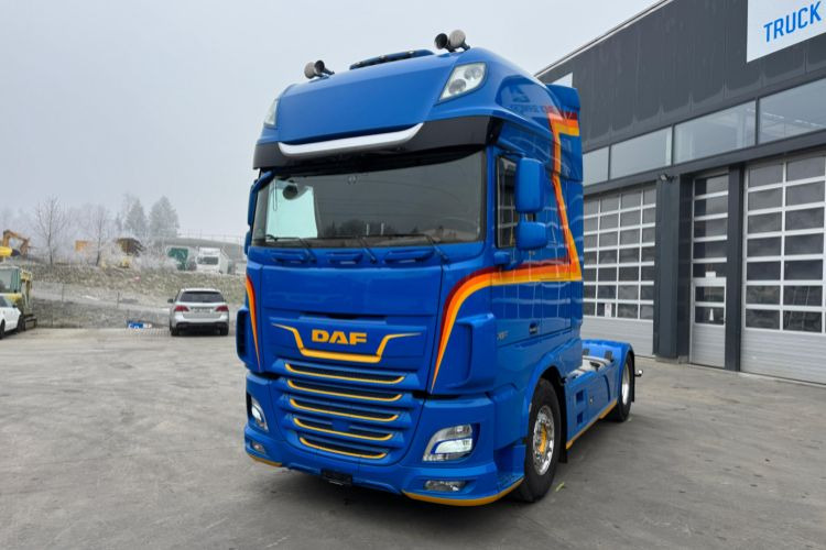 DAF XF530 4x2 - Тягач: фото 1 DAF XF530 4x2 - Тягач: фото 1