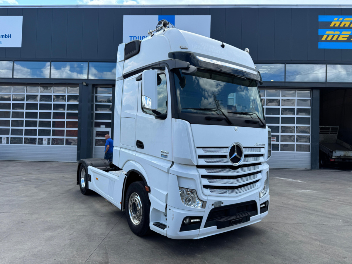 MERCEDES Actros 1853 4x2 - Тягач: фото 3 MERCEDES Actros 1853 4x2 - Тягач: фото 3