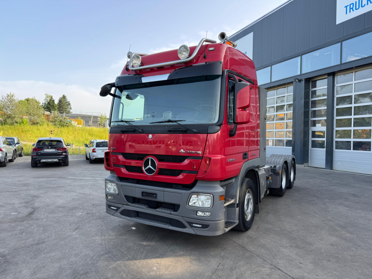 MERCEDES Actros 3360 V8 6x4 - Тягач: фото 1 MERCEDES Actros 3360 V8 6x4 - Тягач: фото 1