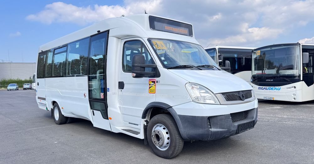 Irisbus Iveco / DURISOTTI / -28miejsc /euro5/ mała klima / winda / 114000 zł netto - Микроавтобус, Пассажирский фургон: фото 1 Irisbus Iveco / DURISOTTI / -28miejsc /euro5/ mała klima / winda / 114000 zł netto - Микроавтобус, Пассажирский фургон: фото 1