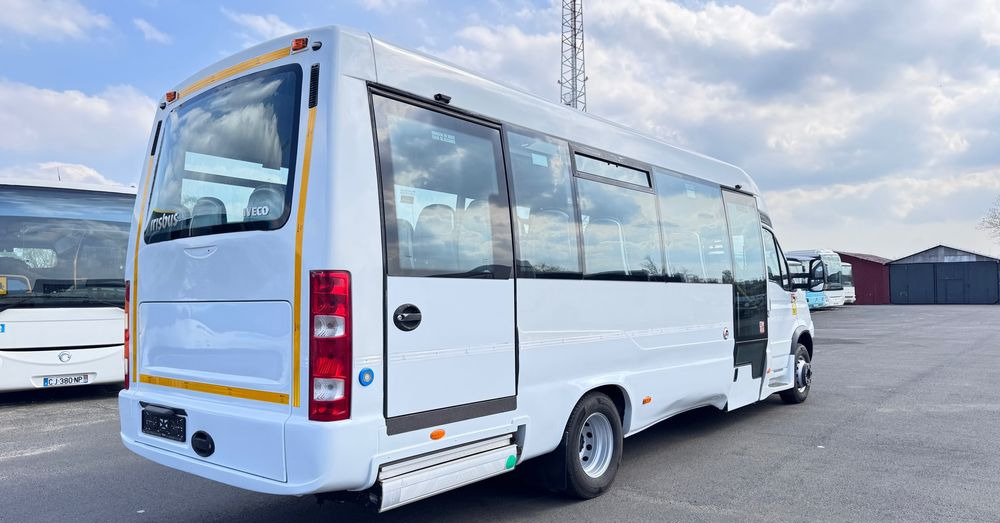 Irisbus Iveco / DURISOTTI / -28miejsc /euro5/ mała klima / winda / 114000 zł netto - Микроавтобус, Пассажирский фургон: фото 4 Irisbus Iveco / DURISOTTI / -28miejsc /euro5/ mała klima / winda / 114000 zł netto - Микроавтобус, Пассажирский фургон: фото 4