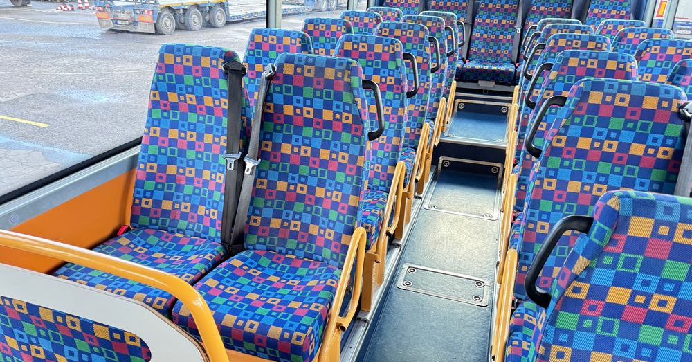 Irisbus Recreo Crosway / KLIMATYZACJA/ 59+1 miejsc/ tector / CENA: 78000zł netto - Пригородный автобус: фото 5 Irisbus Recreo Crosway / KLIMATYZACJA/ 59+1 miejsc/ tector / CENA: 78000zł netto - Пригородный автобус: фото 5