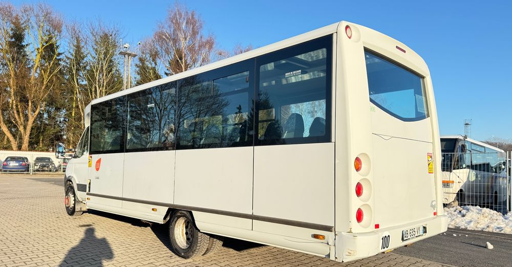 Iveco Aptineo / mała klima / 28 miejsc / winda / CENA: 67500 zł netto - Микроавтобус, Пассажирский фургон: фото 4 Iveco Aptineo / mała klima / 28 miejsc / winda / CENA: 67500 zł netto - Микроавтобус, Пассажирский фургон: фото 4