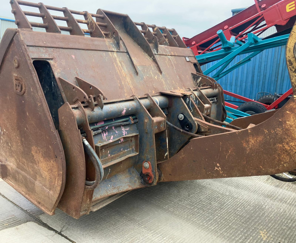 CASE 821C - Колёсный погрузчик: фото 5 CASE 821C - Колёсный погрузчик: фото 5