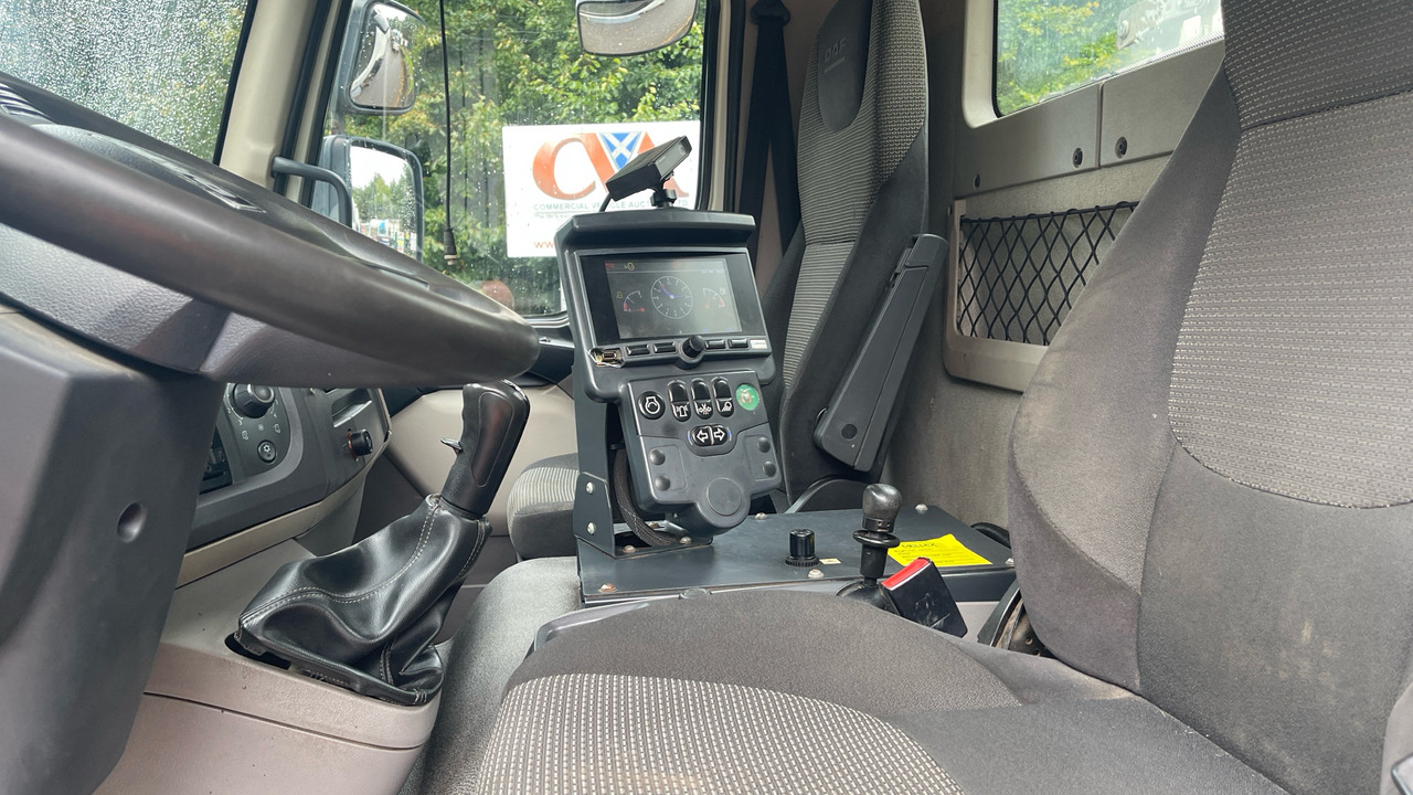DAF LF 220 - Подметально-уборочная машина: фото 5 DAF LF 220 - Подметально-уборочная машина: фото 5