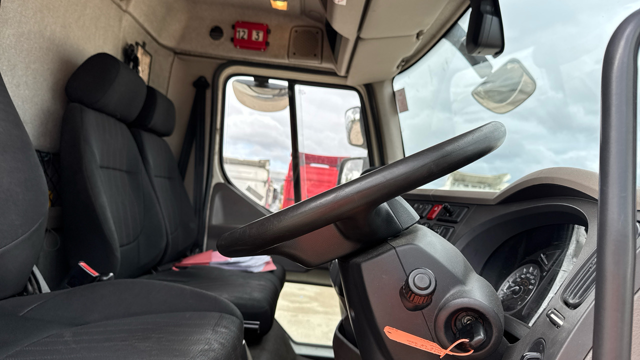 DAF LF 320 - Грузовик с закрытым кузовом: фото 5 DAF LF 320 - Грузовик с закрытым кузовом: фото 5