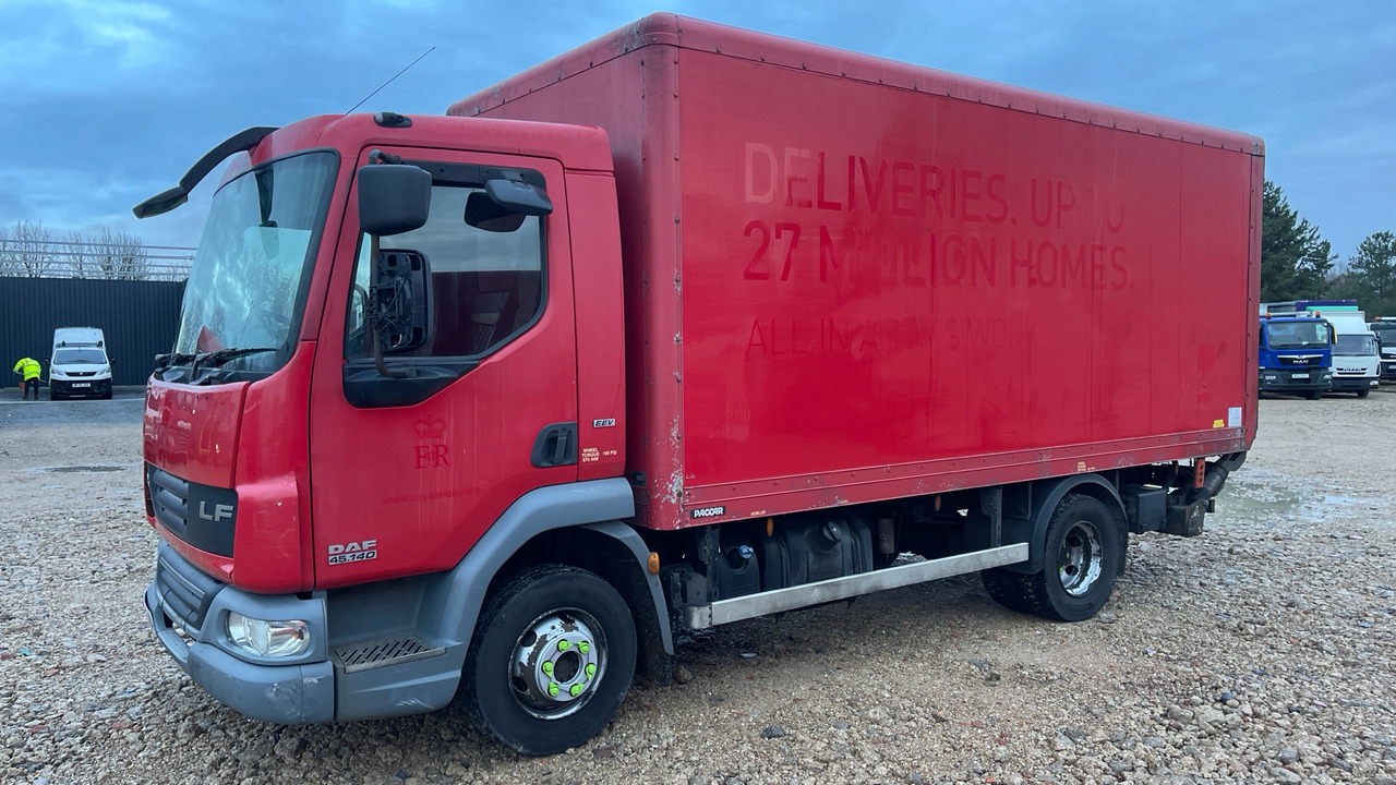 DAF LF 45.140 - Грузовик с закрытым кузовом: фото 2 DAF LF 45.140 - Грузовик с закрытым кузовом: фото 2