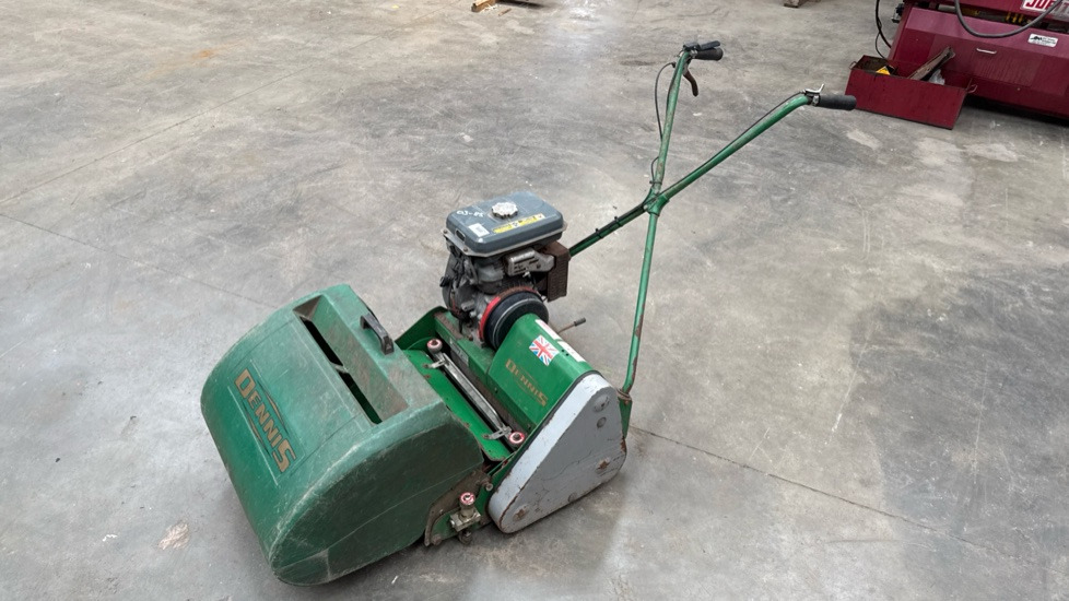 DENNIS FT510 PEDESTRIAN CYLINDER MOWER WITH 5K UNIT & GRASS BOX - Строительное оборудование: фото 4 DENNIS FT510 PEDESTRIAN CYLINDER MOWER WITH 5K UNIT & GRASS BOX - Строительное оборудование: фото 4