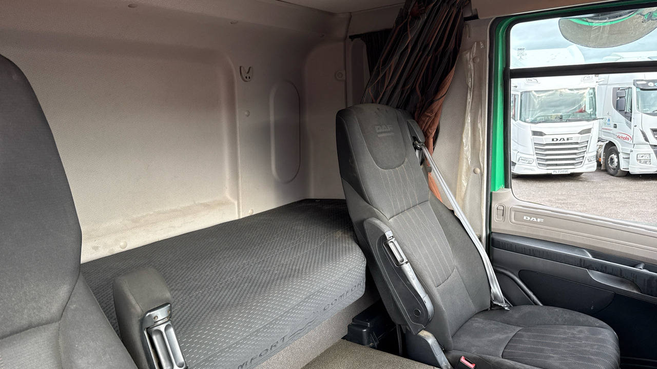 Тентованный грузовик Daf CF 230: фото 8 Тентованный грузовик Daf CF 230: фото 8