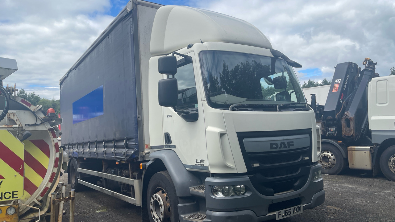 Daf LF 250 - Тентованный грузовик: фото 1 Daf LF 250 - Тентованный грузовик: фото 1