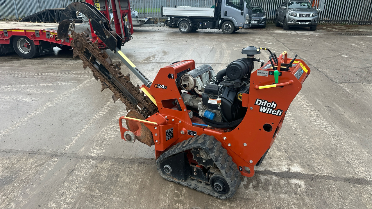 DITCH WITCH C24X - Другая техника: фото 4 DITCH WITCH C24X - Другая техника: фото 4