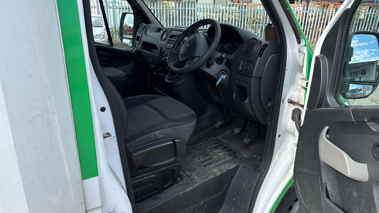 RENAULT TRUCKS MASTER 35 - Другая техника: фото 5 RENAULT TRUCKS MASTER 35 - Другая техника: фото 5