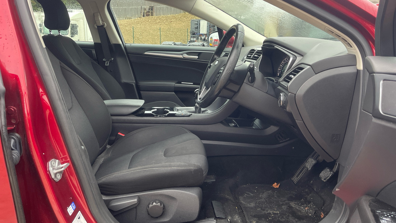 FORD MONDEO 2.0 TDCi 180PS - Хэтчбек: фото 5 FORD MONDEO 2.0 TDCi 180PS - Хэтчбек: фото 5