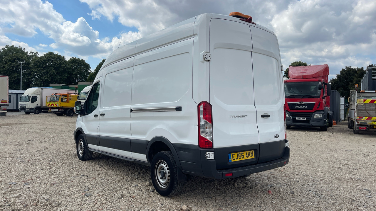 FORD TRANSIT 350 2.0 TDCI 105PS - Цельнометаллический фургон: фото 3 FORD TRANSIT 350 2.0 TDCI 105PS - Цельнометаллический фургон: фото 3
