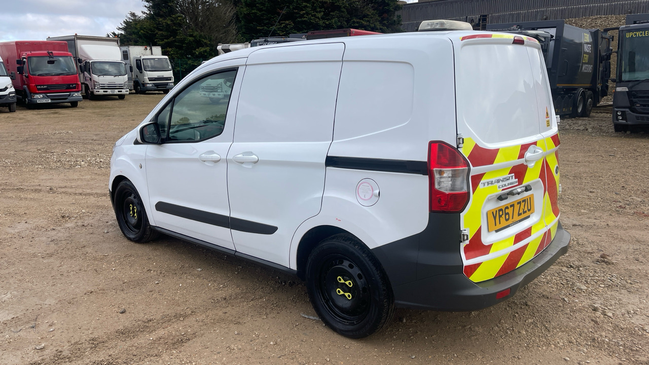 FORD TRANSIT COURIER 1.5 TDCI 95PS - Легковой фургон: фото 3 FORD TRANSIT COURIER 1.5 TDCI 95PS - Легковой фургон: фото 3