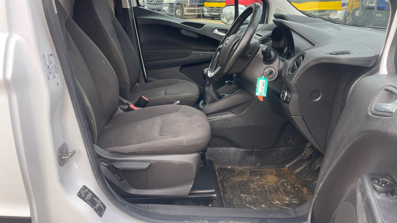 FORD TRANSIT COURIER 1.5 TDCI 95PS - Легковой фургон: фото 5 FORD TRANSIT COURIER 1.5 TDCI 95PS - Легковой фургон: фото 5