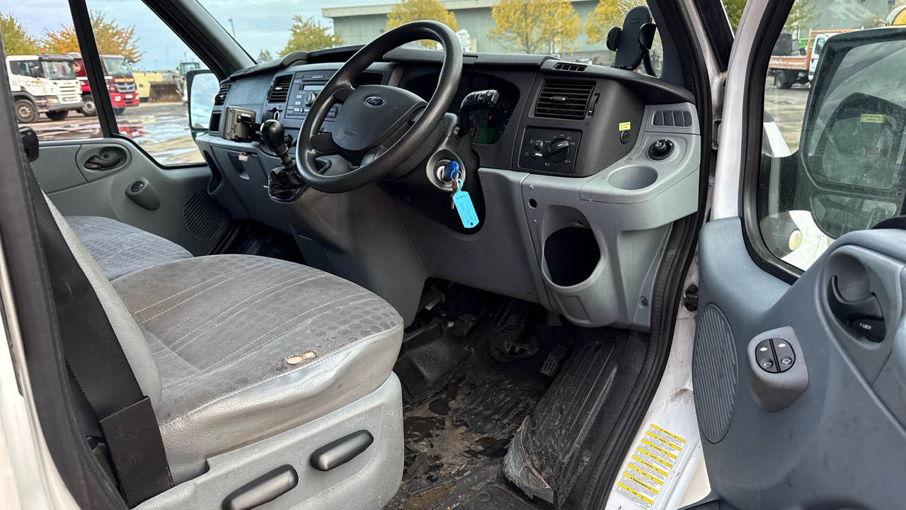 FORD TRANSIT T350 2.2 TDCI 125PS - Цельнометаллический фургон: фото 5 FORD TRANSIT T350 2.2 TDCI 125PS - Цельнометаллический фургон: фото 5