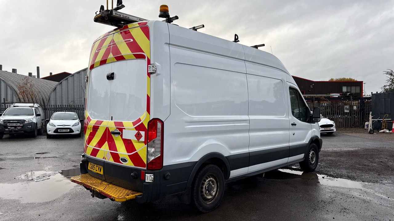 Ford Transit 350 2.2 TDCI 125PS - Цельнометаллический фургон: фото 4 Ford Transit 350 2.2 TDCI 125PS - Цельнометаллический фургон: фото 4