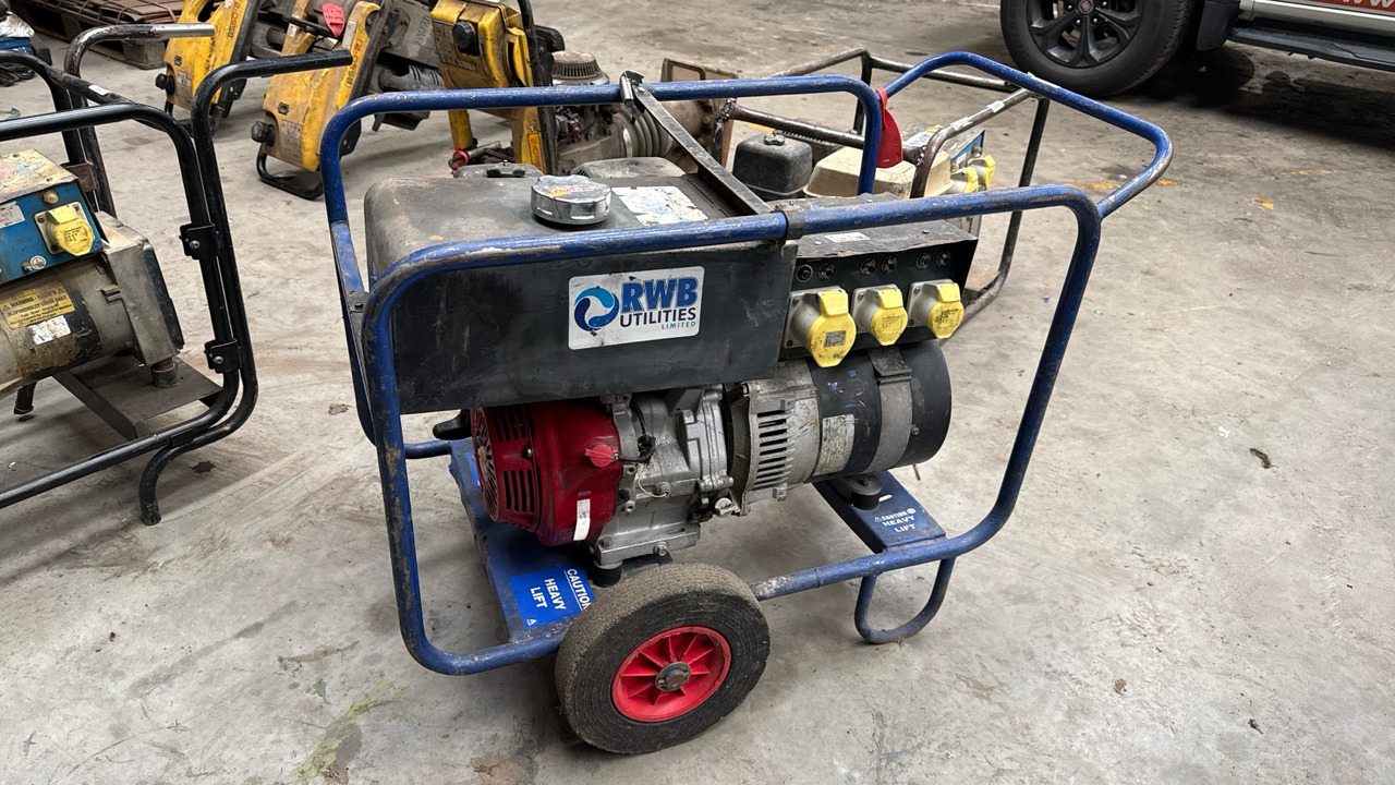 GENERATOR 7KVA, HONDA GX390 ENGINE - Строительное оборудование: фото 1 GENERATOR 7KVA, HONDA GX390 ENGINE - Строительное оборудование: фото 1