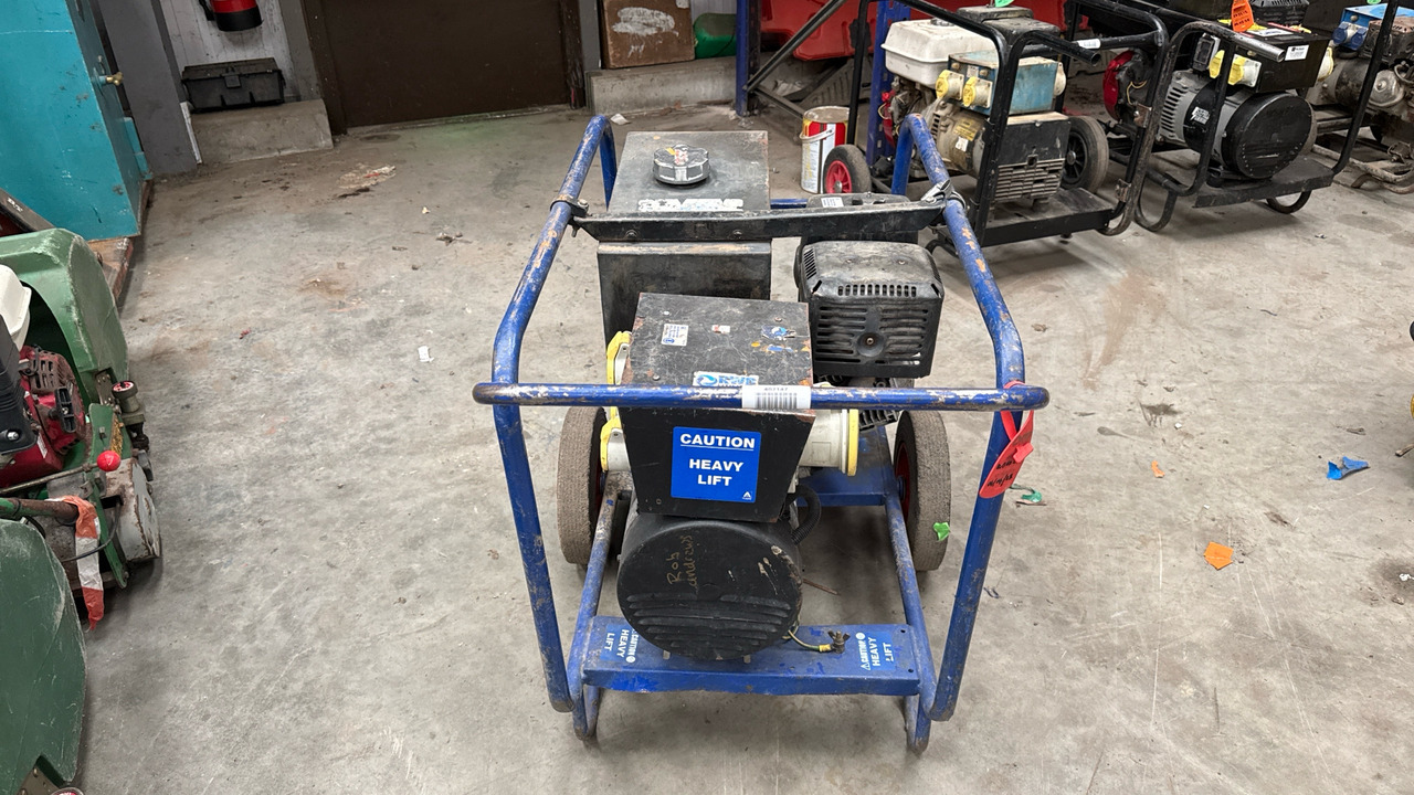 GENERATOR 7KVA, HONDA GX390 ENGINE - Строительное оборудование: фото 3 GENERATOR 7KVA, HONDA GX390 ENGINE - Строительное оборудование: фото 3