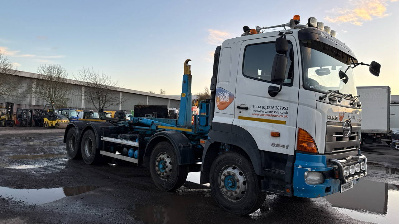 HINO 700 3241 - Крюковой мультилифт: фото 1 HINO 700 3241 - Крюковой мультилифт: фото 1