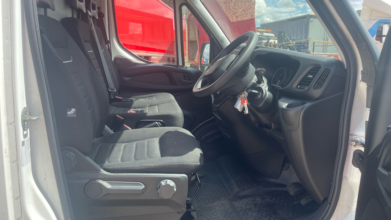 IVECO DAILY 35-140 2.3 3520 WB - Цельнометаллический фургон: фото 5 IVECO DAILY 35-140 2.3 3520 WB - Цельнометаллический фургон: фото 5