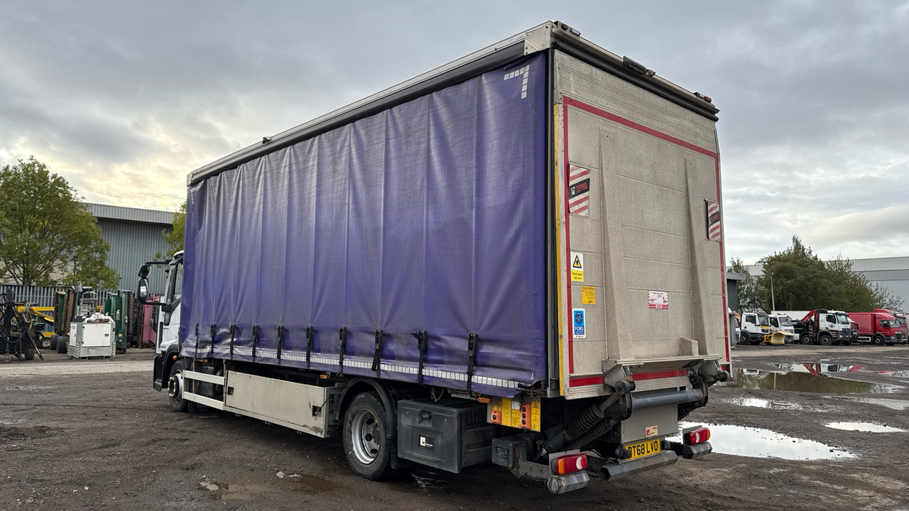 IVECO EUROCARGO 120-210 - Тентованный грузовик: фото 3 IVECO EUROCARGO 120-210 - Тентованный грузовик: фото 3