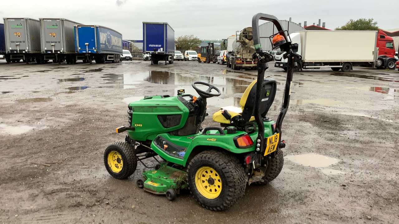JOHN DEERE X949 - Газонокосилка: фото 3 JOHN DEERE X949 - Газонокосилка: фото 3
