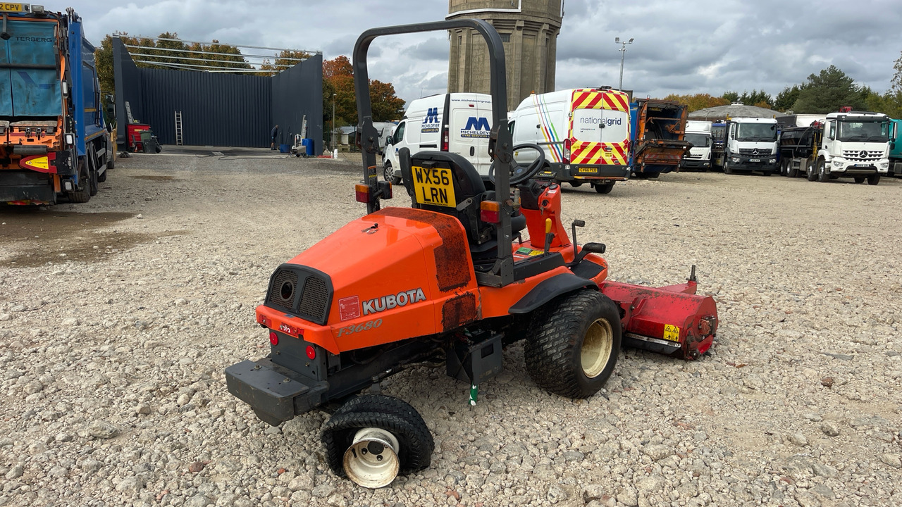 KUBOTA F3680 - Газонокосилка: фото 4 KUBOTA F3680 - Газонокосилка: фото 4