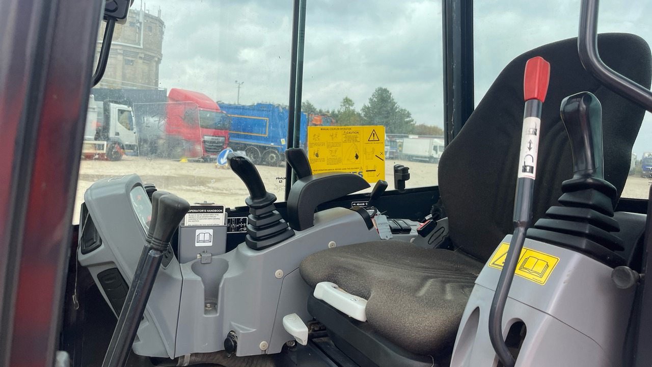 KUBOTA U27-4 - Мини-экскаватор: фото 5 KUBOTA U27-4 - Мини-экскаватор: фото 5