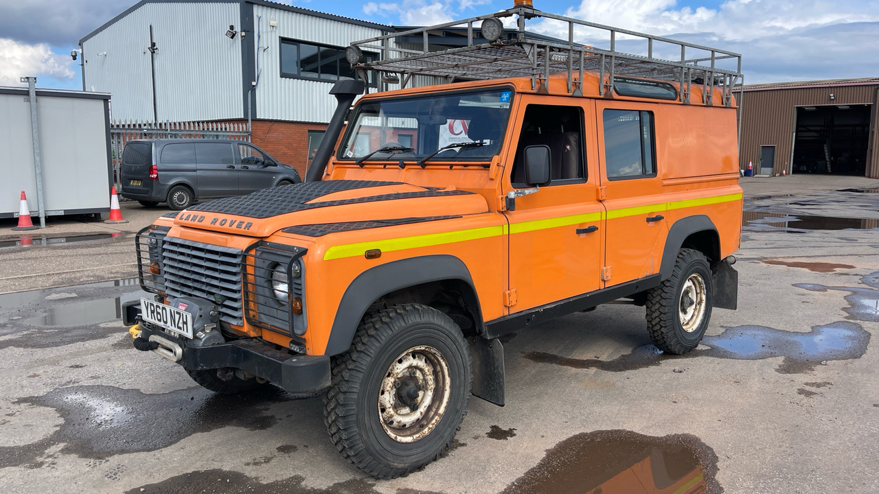 LAND ROVER DEFENDER 110 TDCi - Легковой автомобиль: фото 2 LAND ROVER DEFENDER 110 TDCi - Легковой автомобиль: фото 2