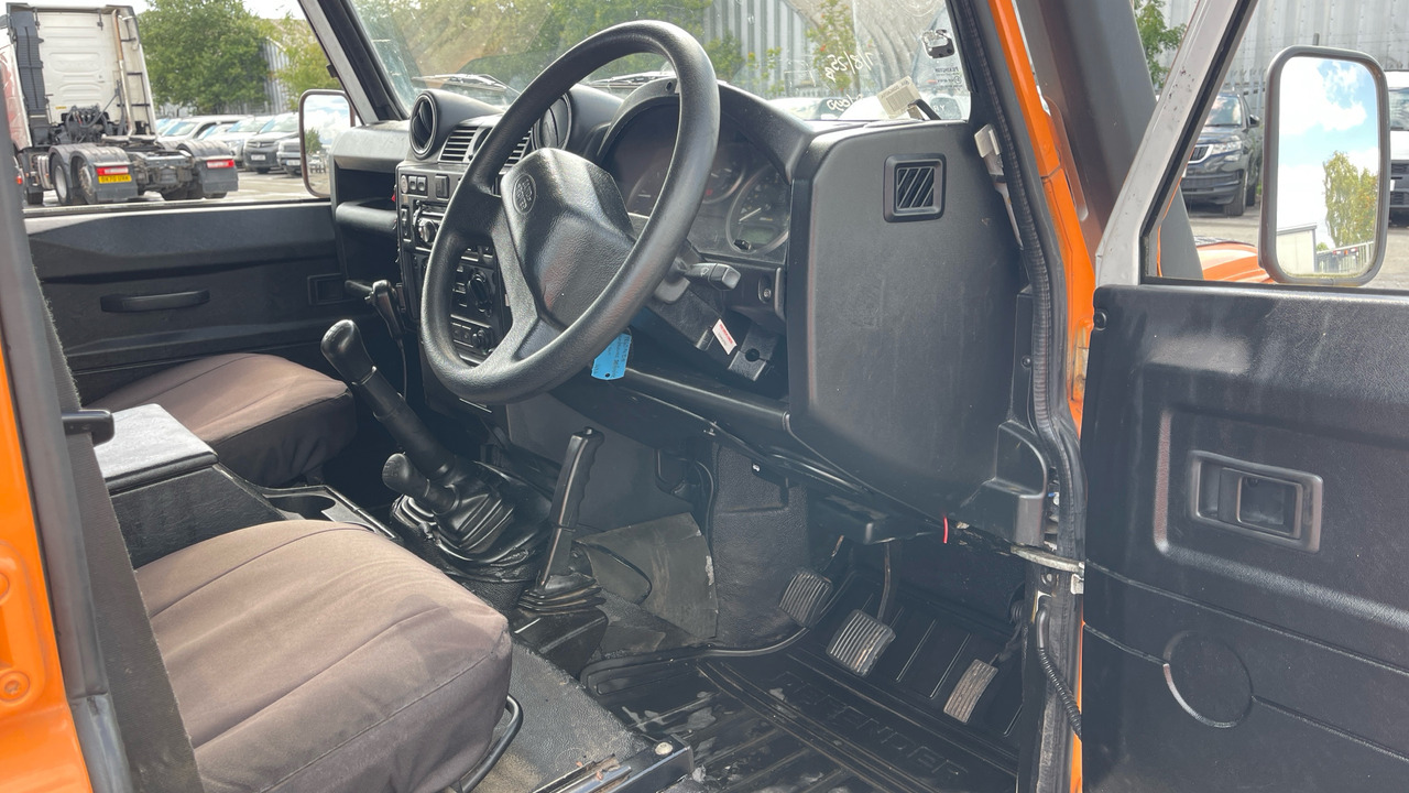 LAND ROVER DEFENDER 110 TDCi - Легковой автомобиль: фото 5 LAND ROVER DEFENDER 110 TDCi - Легковой автомобиль: фото 5